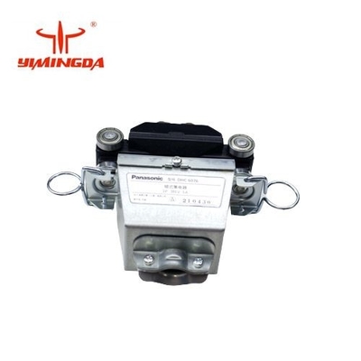 Piezas autos 3P 380V 1A del cortador de la carretilla DHC6076 del colector para Oshima